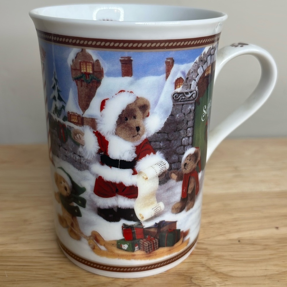 Boyds bear collector mugs Beary Christmas